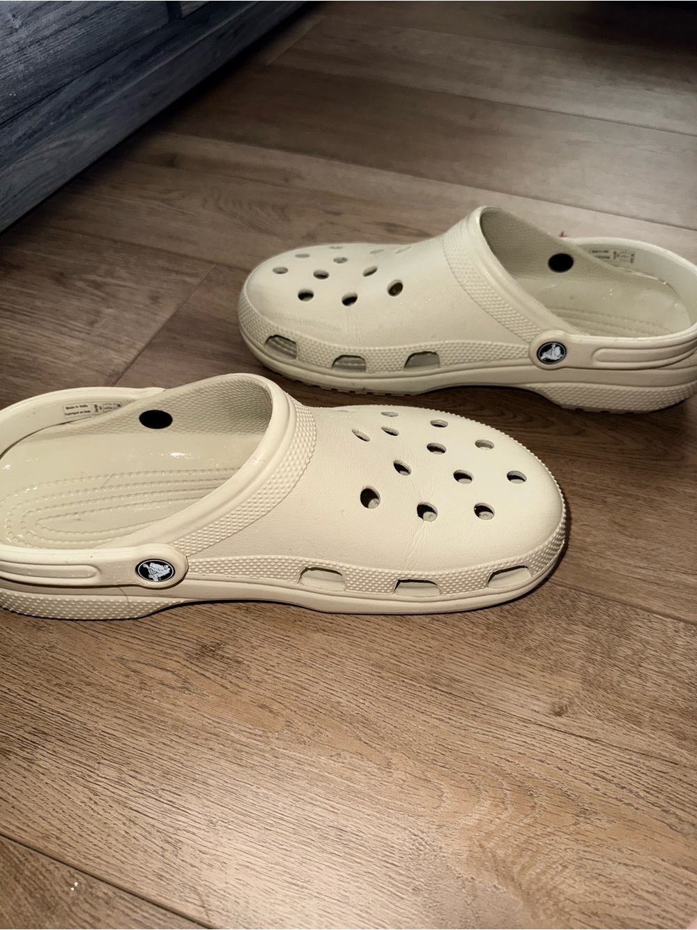Crocs Classic Clog Clogs in Cream Mens Size 11